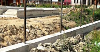 Фундамент под забор заказать в Курчатове - заливка фундамента для забора | от 1584 за п.м.